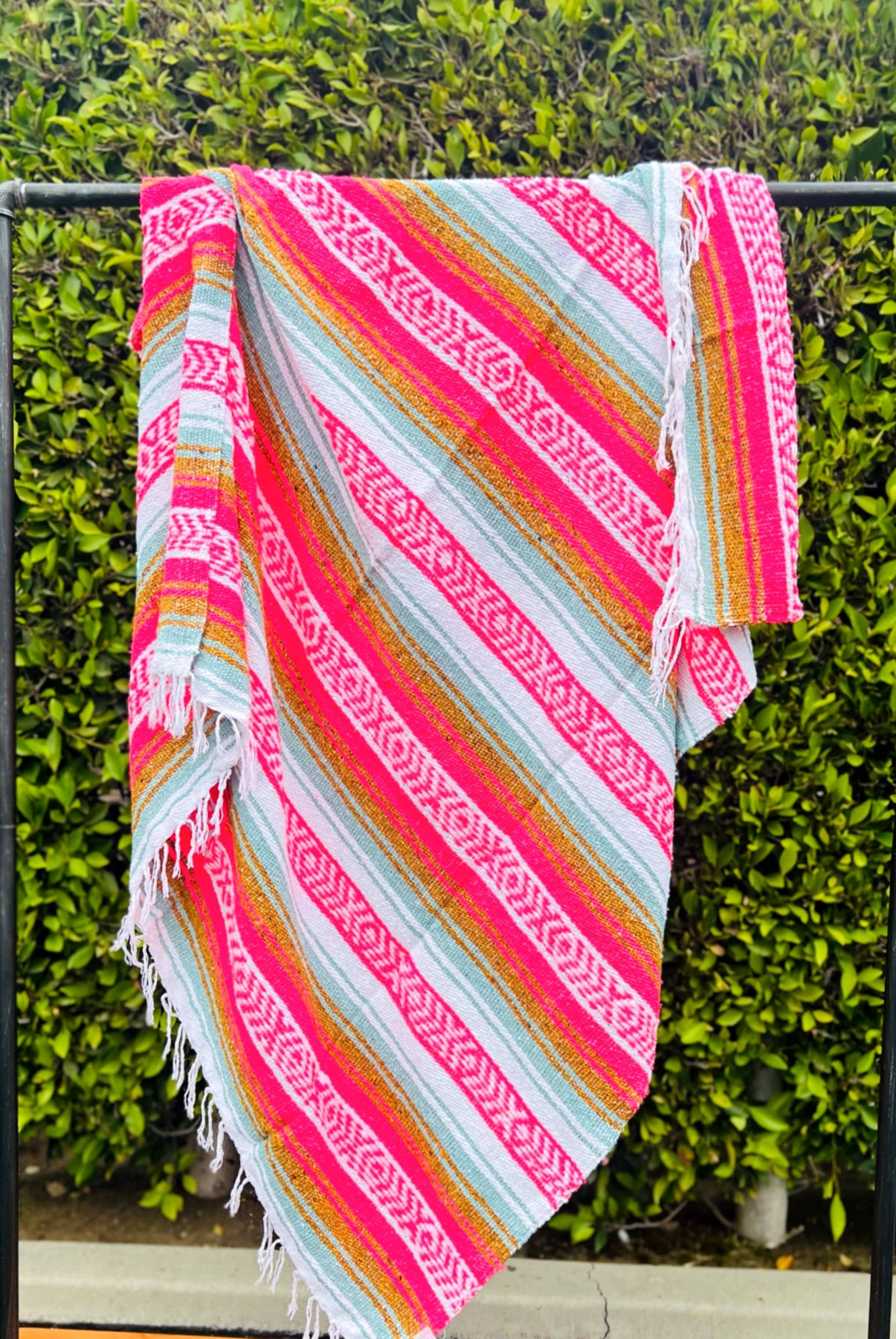 Sea Gypsy California - TropiCOOL Beach Blanket l Mexican Blanket Throw Blanket