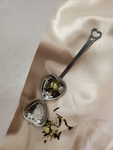 Three Witches Tea Shop - Heart shaped tea infuser