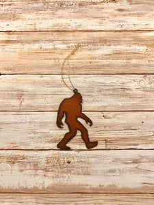 Universal Ironworks Inc - Bigfoot Yeti Rustic Sasquatch Ornament