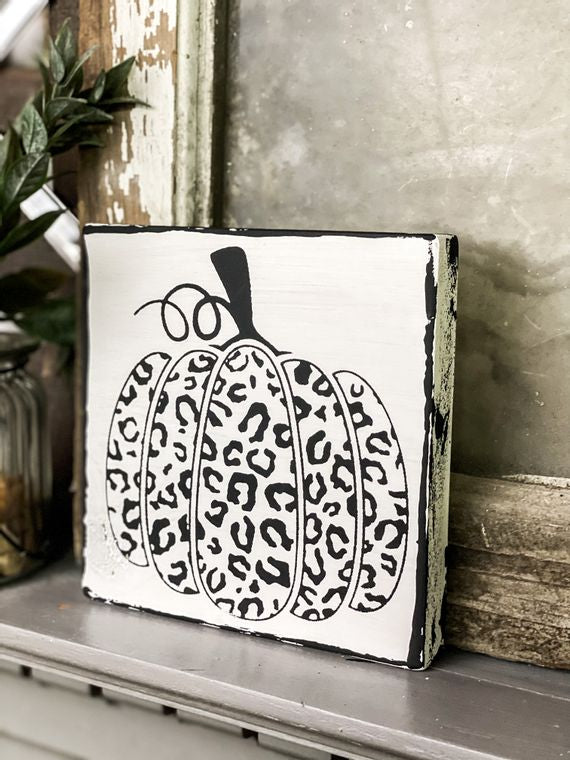 Leopard Pumpkin (5.5" x 5.5")