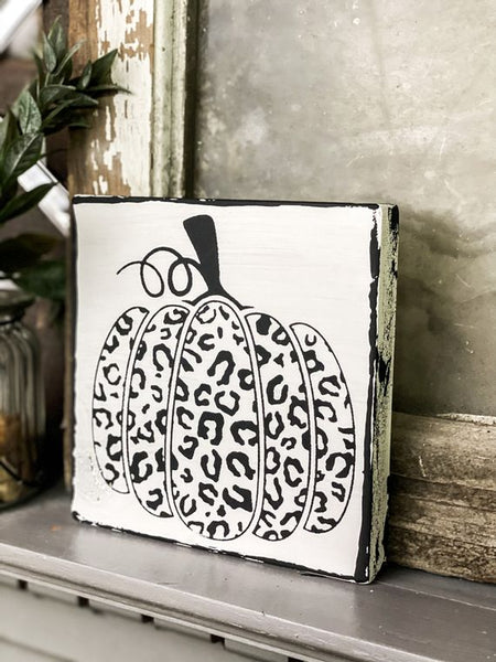 Leopard Pumpkin (5.5" x 5.5")